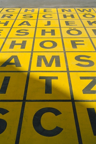 Ulrich Schwarz, Architekturfotografie, Fotografie, Architektur, BG-Platzgestaltung und Foyer, Berlin, KuehnMalvezzi, Architekten, Double Standards, Grafikdesign, Berlin, Baujahr 2004, 