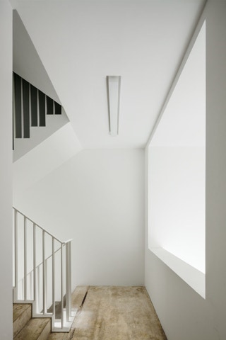 Ulrich Schwarz, Architekturfotografie, Fotografie, Architektur, Wohn- und Geschäfthaus T., Berlin, Baujahr 2012-17, KuehnMalvezzi, Architekten,